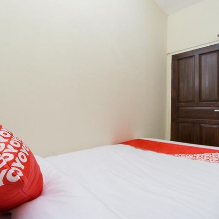 Oyo 1542 Yessy Mansion Ξενοδοχείο Ngabean Εξωτερικό φωτογραφία