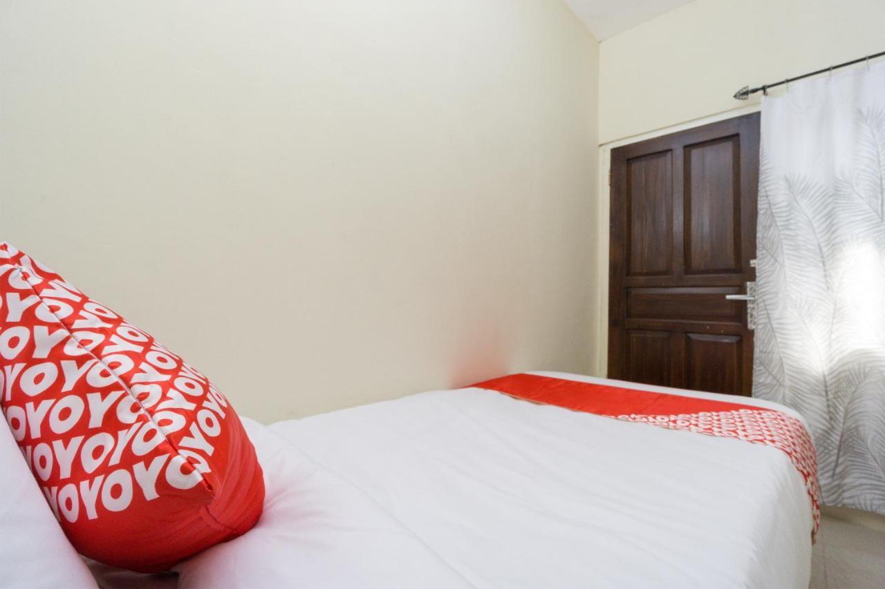 Oyo 1542 Yessy Mansion Ξενοδοχείο Ngabean Εξωτερικό φωτογραφία