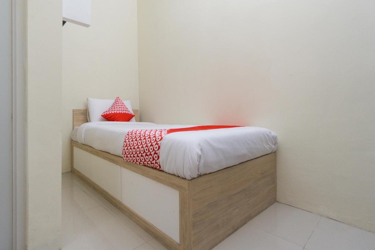 Oyo 1542 Yessy Mansion Ξενοδοχείο Ngabean Εξωτερικό φωτογραφία