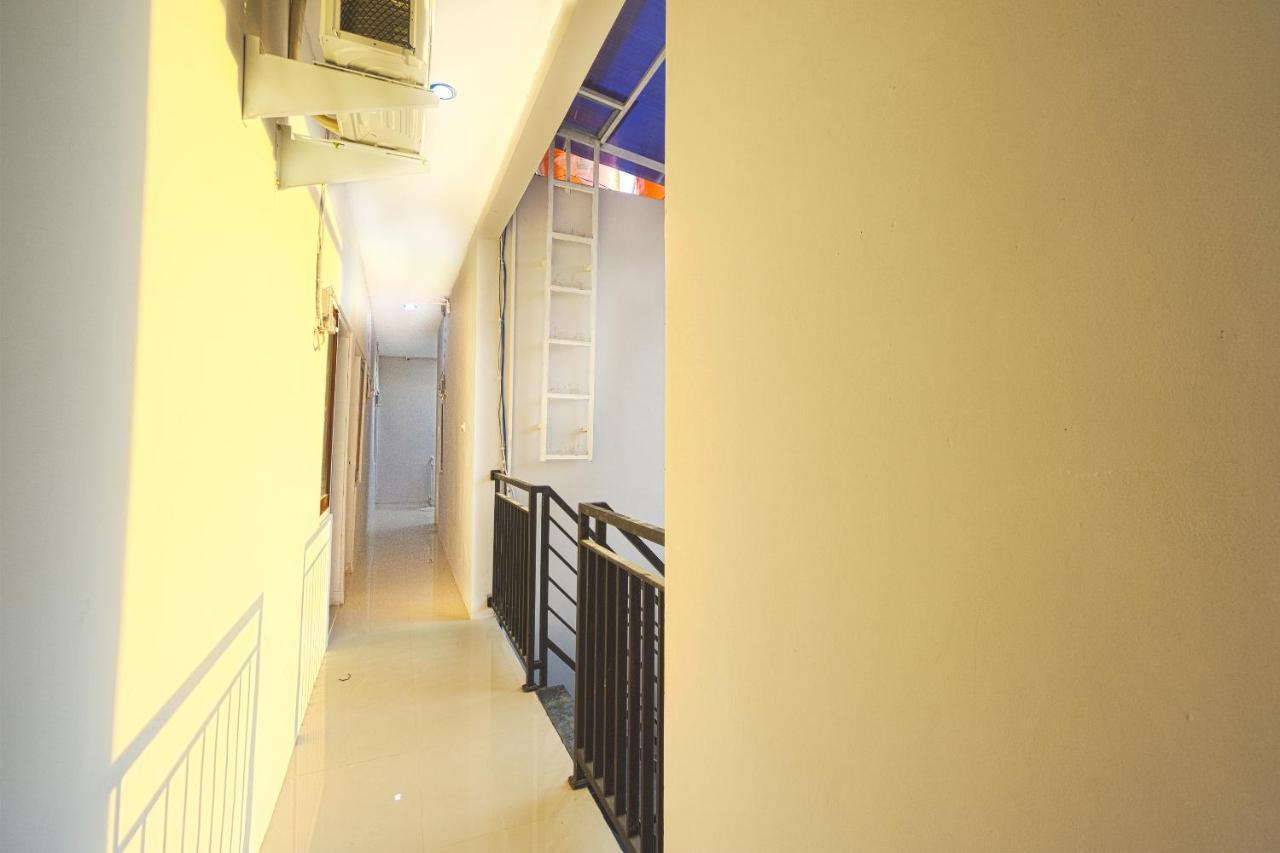 Oyo 1542 Yessy Mansion Ξενοδοχείο Ngabean Εξωτερικό φωτογραφία